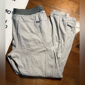 PATAGONIA LARGE PANTS WOMEN